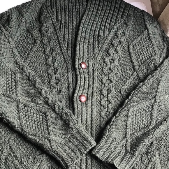 Men’s Heritage Aran Shawl Collar Button Cardigan olive green made Ireland 🇮🇪 - Picture 8 of 14
